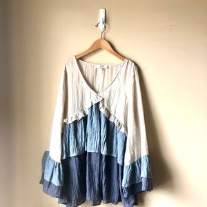 Entro Ruffle blue and beige Top Boutique Style
